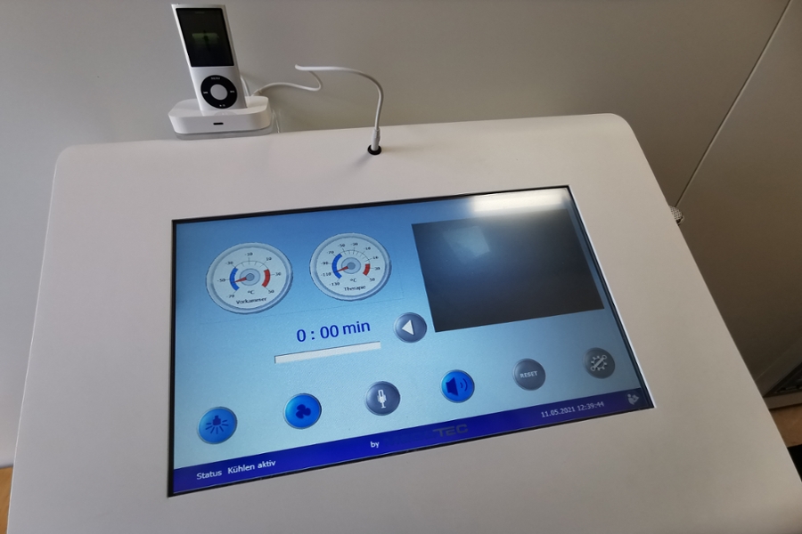 Ansicht des Bildschirms für die technische Überwachung bei Betrieb der Kältekammer Ansicht des Bildschirms für die technische Überwachung bei Betrieb der Kältekammer