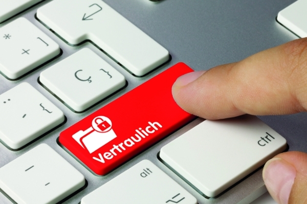 Eine Tastatur mit dem Hinweis "Vertraulich" Eine Tastatur mit dem Hinweis "Vertraulich"